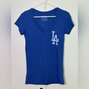 LA Dodgers/Bellinger Women VNeck Tee - S
